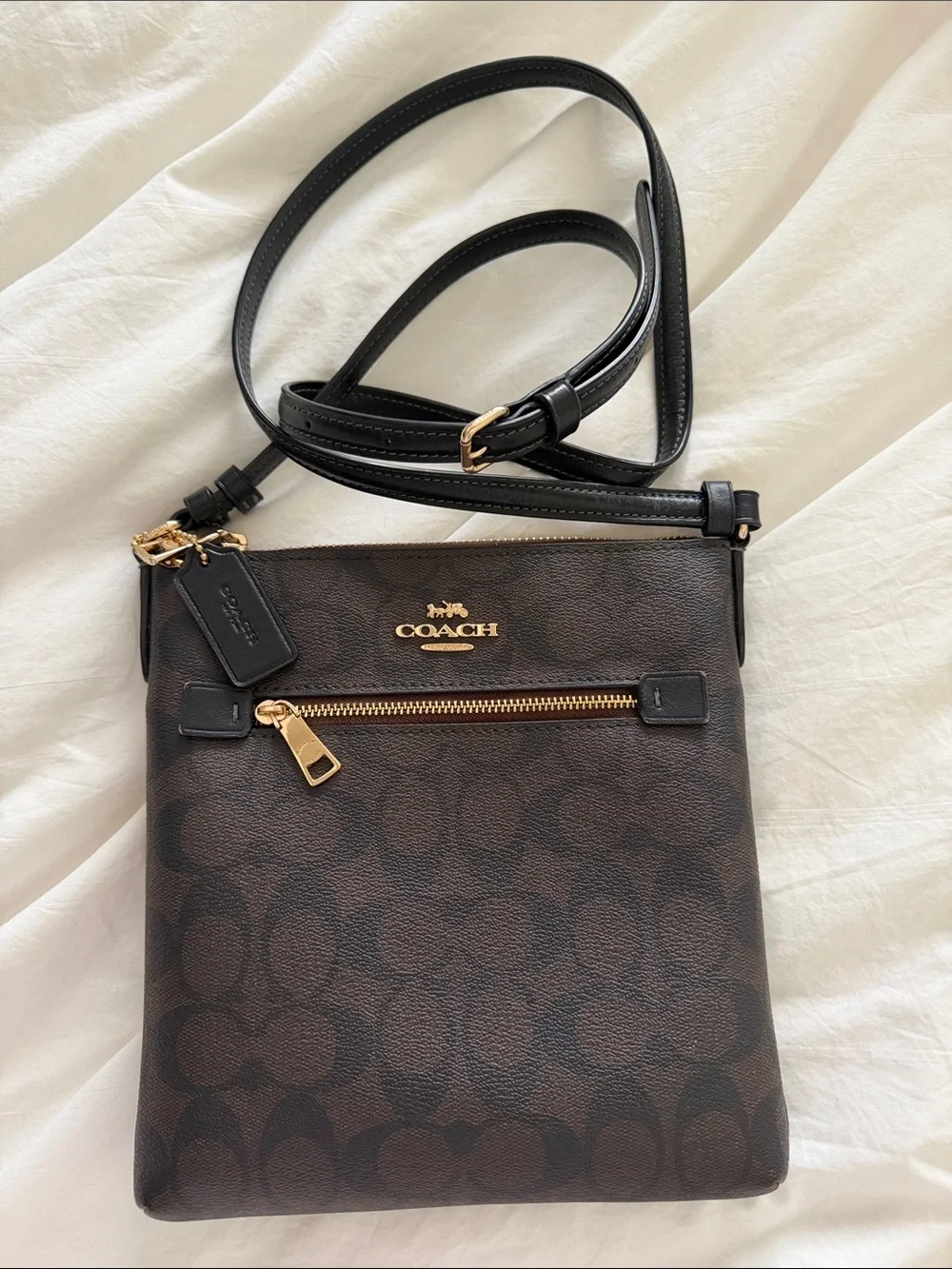 Authentic Coach Brown Signature Crossbody with Black Strap